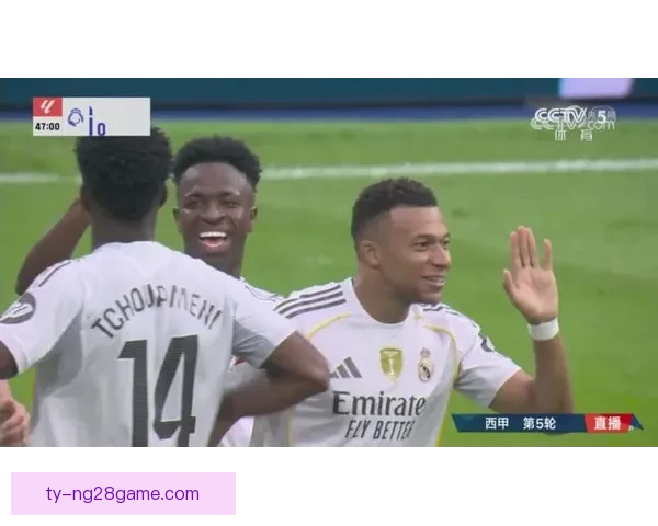 客战本菲卡姆巴佩维尼修斯联手